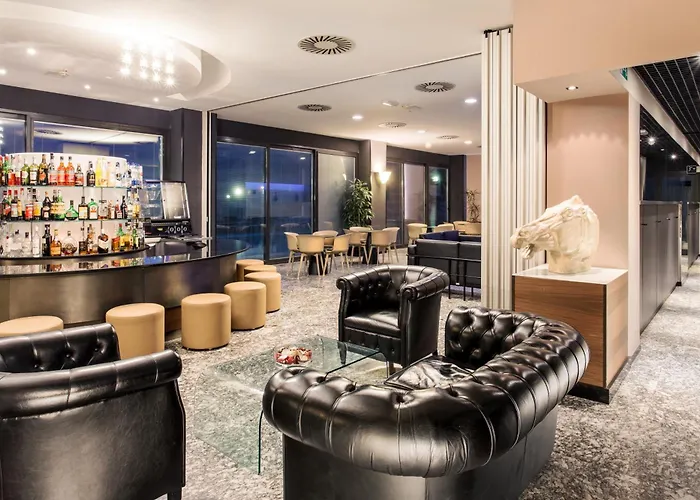 Waldorf Palace Hotel